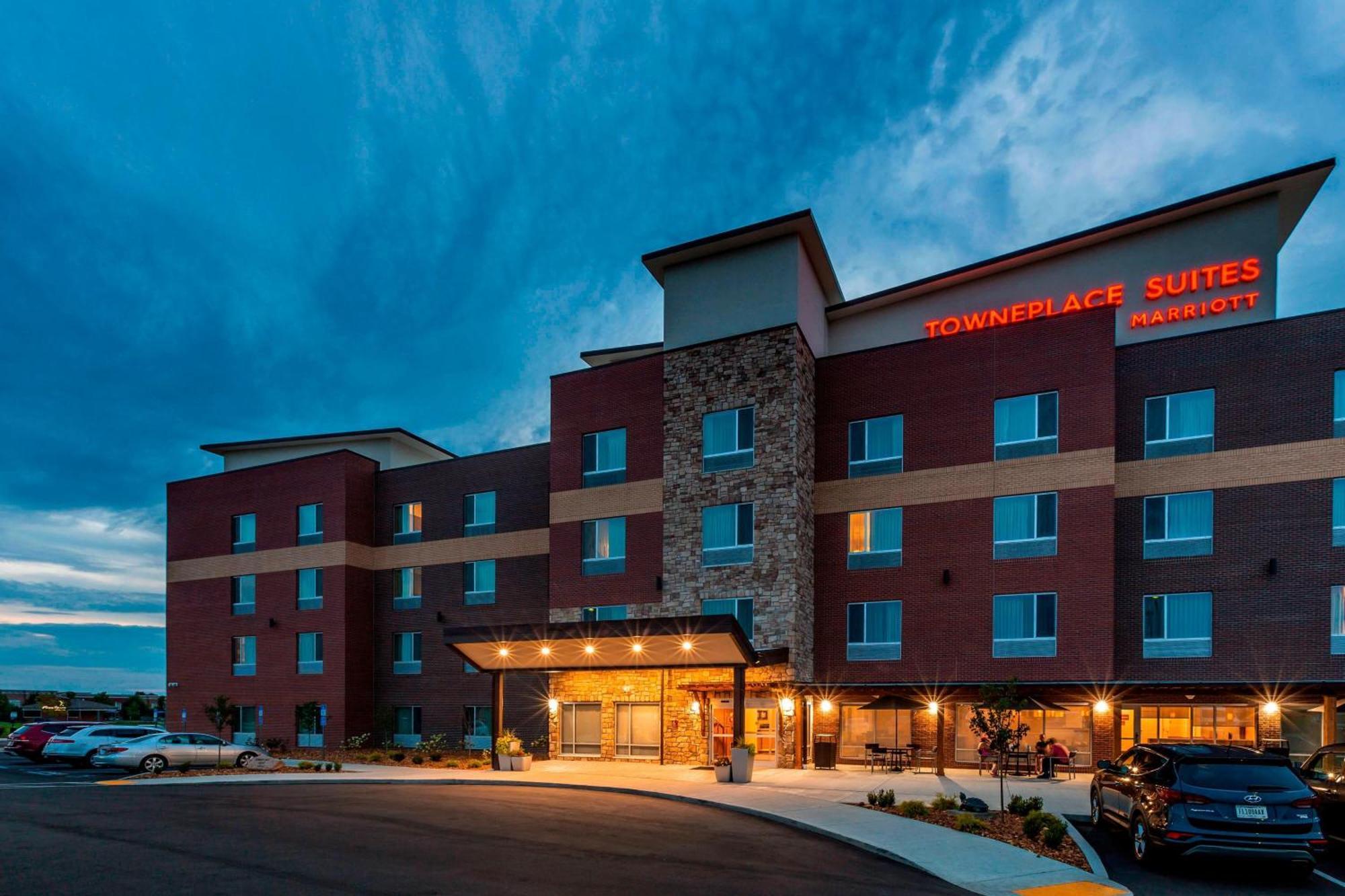Towneplace Suites By Marriott Lexington Keeneland/Airport Exterior photo